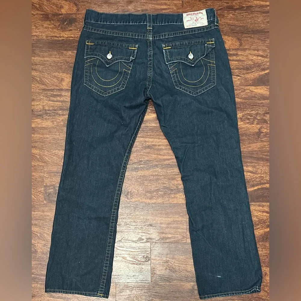 True Religion Men’s Jeans Straight Flap Size 40 (preowned)